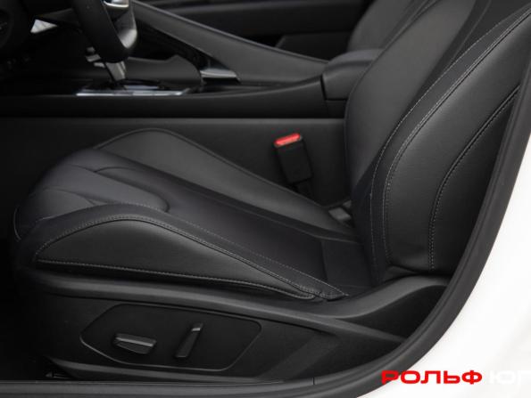 Hyundai Elantra VII (CN7) Рестайлинг с пробегом 2023 года, цена 2 028 000 рублей, 21326 км, седан, Автокод Объявления
