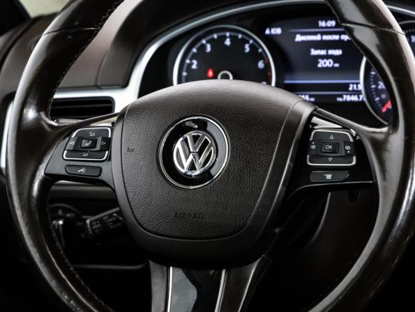 Volkswagen Touareg II с пробегом 2012 года, цена 1 699 000 рублей, 294054 км, внедорожник, Автокод Объявления
