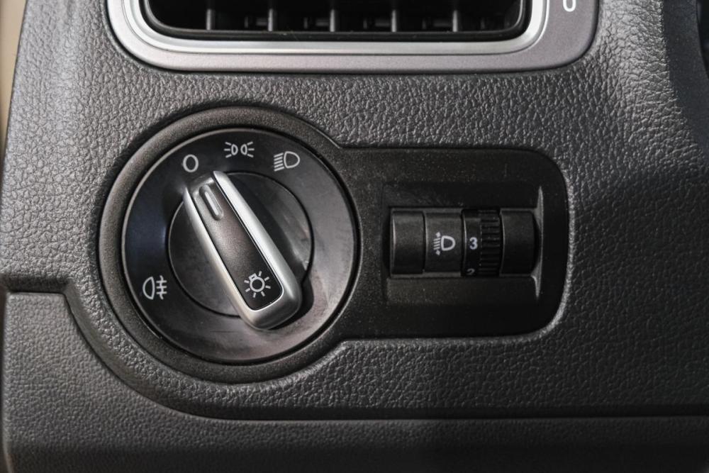 Volkswagen Polo V Рестайлинг Новокузнецк  - изображение 24