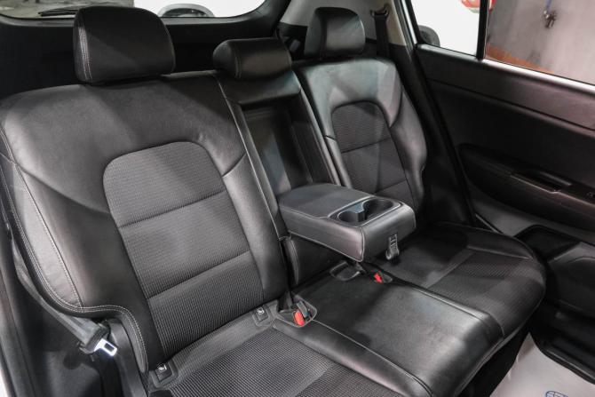 Kia Sportage IV с пробегом 2018 года, цена 1 979 000 рублей, 137000 км, внедорожник, Автокод Объявления