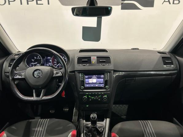 Skoda Yeti I Рестайлинг с пробегом 2017 года, цена 1 199 000 рублей, 96622 км, внедорожник, Автокод Объявления