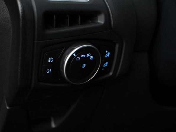 Ford Focus III Рестайлинг с пробегом 2016 года, цена 1 347 077 рублей, 112846 км, хэтчбек, Автокод Объявления