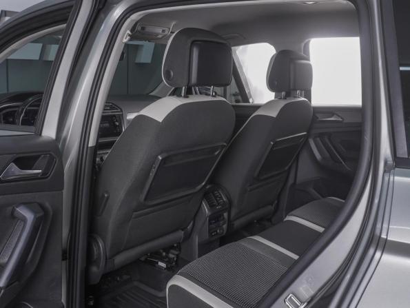 Volkswagen Tiguan II с пробегом 2018 года, цена 2 890 000 рублей, 98474 км, внедорожник, Автокод Объявления