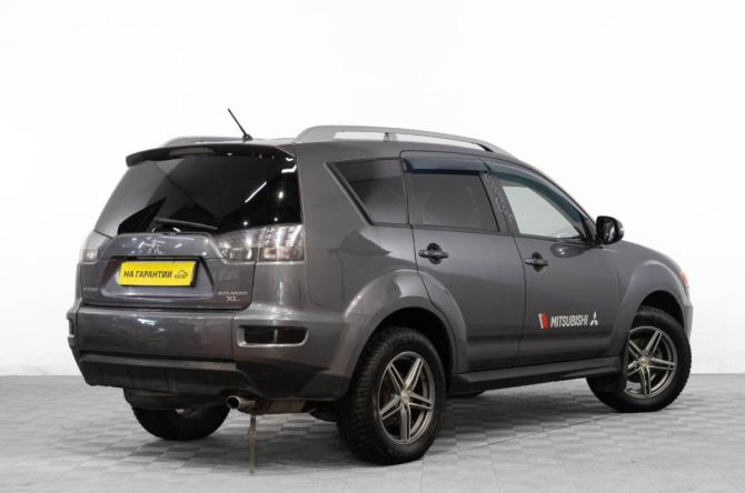 Mitsubishi Outlander II Рестайлинг с пробегом 2010 года, цена 1 409 000 рублей, 200000 км, внедорожник, Автокод Объявления