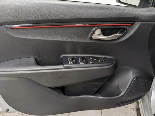 Kia Rio IV с пробегом 2019 года, цена 1 590 000 рублей, 61626 км, седан, Автокод Объявления