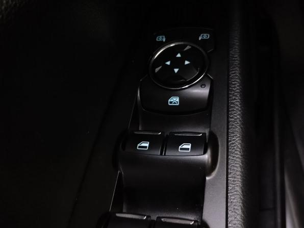 Ford Fusion (North America) II Рестайлинг с пробегом 2019 года, цена 1 330 000 рублей, 181938 км, седан, Автокод Объявления