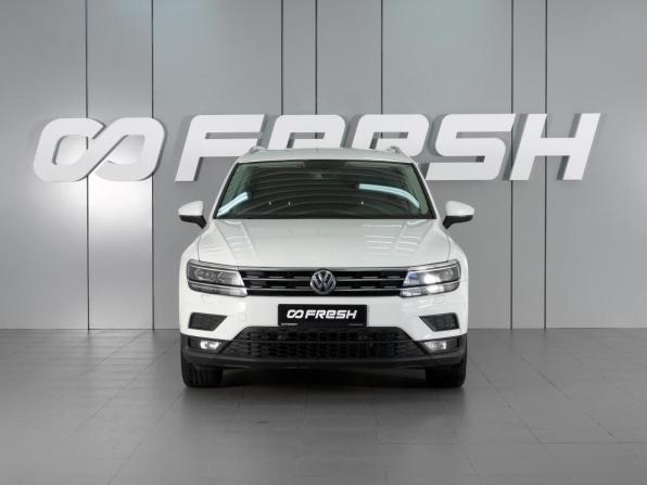 Volkswagen Tiguan II с пробегом 2018 года, цена 2 489 000 рублей, 98081 км, внедорожник, Автокод Объявления