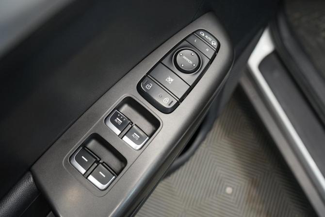 Kia Sportage IV Рестайлинг с пробегом 2019 года, цена 2 490 000 рублей, 94000 км, внедорожник, Автокод Объявления