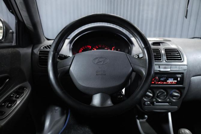 Hyundai Accent II Рестайлинг с пробегом 2005 года, цена 299 000 рублей, 325500 км, седан, Автокод Объявления