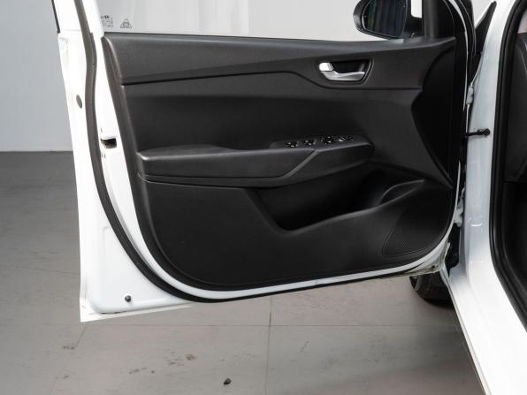 Hyundai Solaris II Рестайлинг с пробегом 2021 года, цена 1 779 000 рублей, 93881 км, седан, Автокод Объявления