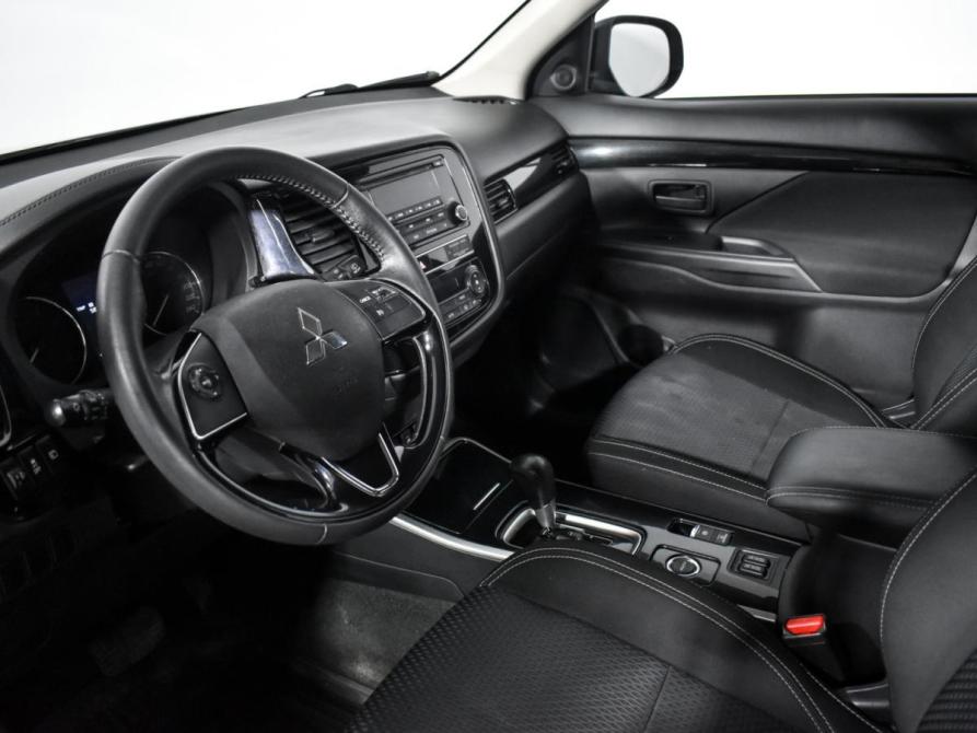 Mitsubishi Outlander III Рестайлинг 3 Санкт-Петербург  - изображение 10