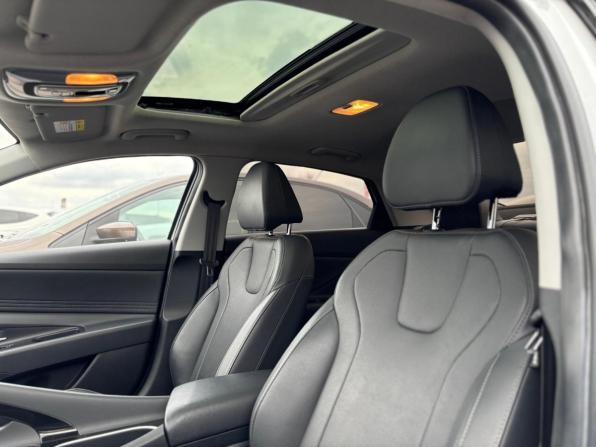 Hyundai Elantra VII (CN7) с пробегом 2021 года, цена 2 020 000 рублей, 18993 км, седан, Автокод Объявления