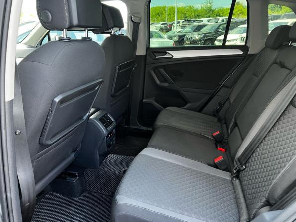 Volkswagen Tiguan II с пробегом 2018 года, цена 2 200 000 рублей, 123753 км, внедорожник, Автокод Объявления