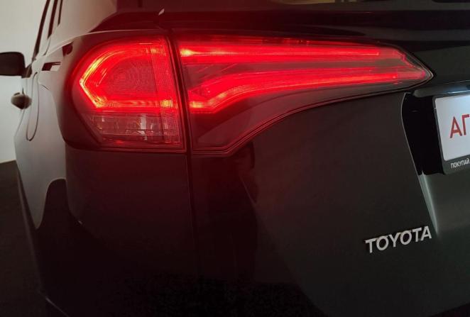 Toyota RAV4 IV (XA40) Рестайлинг с пробегом 2017 года, цена 2 000 000 рублей, 198748 км, внедорожник, Автокод Объявления