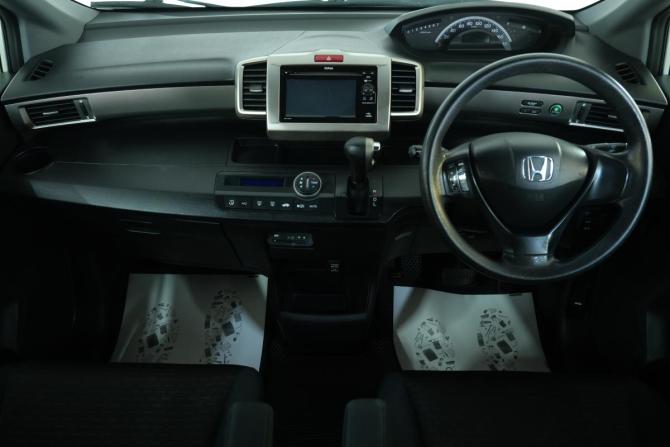 Honda Freed I Рестайлинг 2 с пробегом 2015 года, цена 1 199 000 рублей, 187000 км, компактвэн, Автокод Объявления