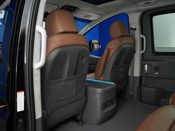 Hyundai Staria I с пробегом 2023 года, цена 5 650 000 рублей, 87120 км, минивэн, Автокод Объявления