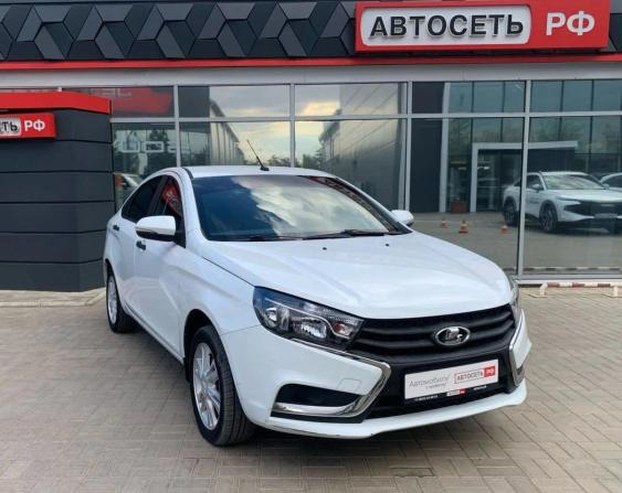 Lada (ВАЗ) Vesta I с пробегом 2018 года, цена 829 900 рублей, 140932 км, седан, Автокод Объявления