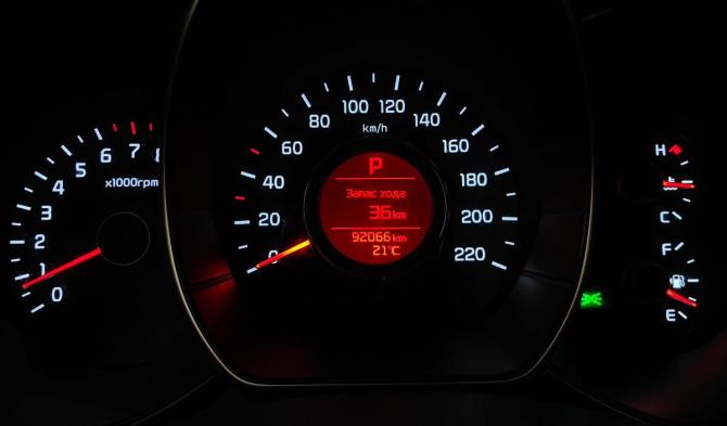 Kia Rio III Рестайлинг с пробегом 2016 года, цена 1 142 000 рублей, 92065 км, седан, Автокод Объявления