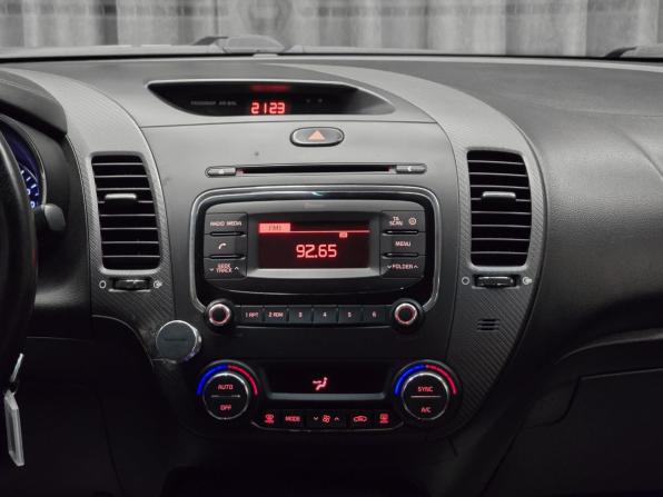 Kia Cerato III Рестайлинг (Classic) с пробегом 2019 года, цена 1 090 000 рублей, 187000 км, седан, Автокод Объявления