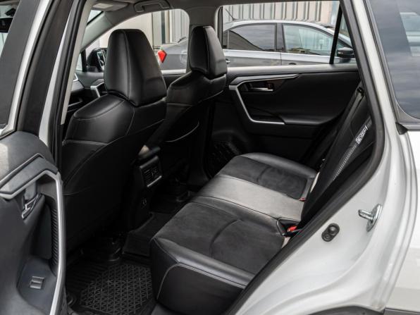 Toyota RAV4 V (XA50) с пробегом 2020 года, цена 3 090 000 рублей, 124743 км, внедорожник, Автокод Объявления