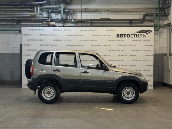 Chevrolet Niva I Рестайлинг с пробегом 2015 года, цена 459 000 рублей, 104023 км, внедорожник, Автокод Объявления