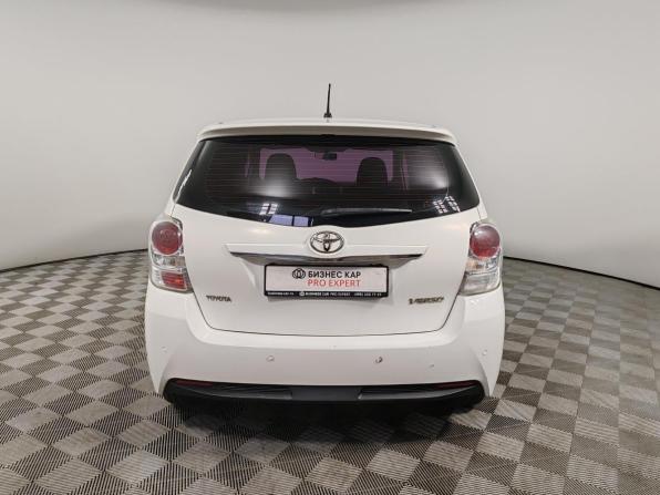 Toyota Verso I Рестайлинг с пробегом 2013 года, цена 1 209 000 рублей, 177950 км, компактвэн, Автокод Объявления