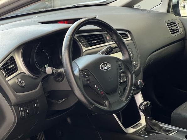 Kia Ceed II Рестайлинг с пробегом 2016 года, цена 1 399 000 рублей, 122507 км, универсал, Автокод Объявления