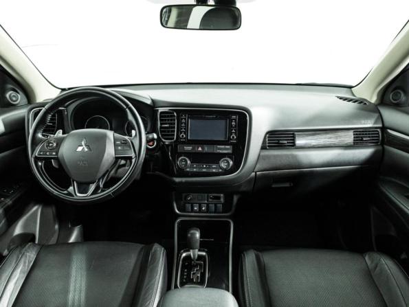 Mitsubishi Outlander III Рестайлинг 2 с пробегом 2017 года, цена 1 760 000 рублей, 183202 км, внедорожник, Автокод Объявления