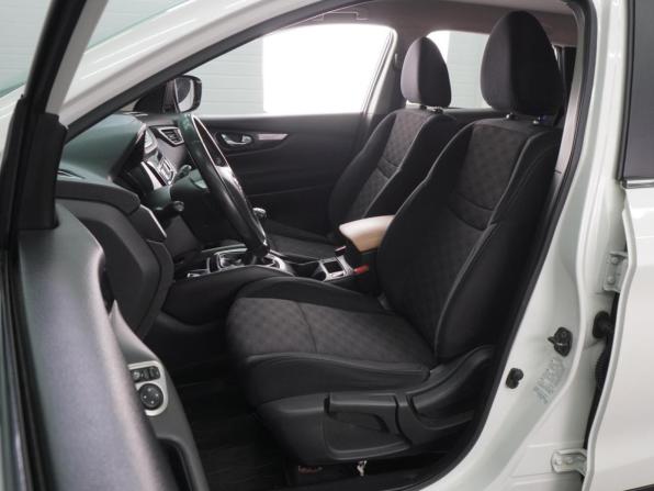 Nissan Qashqai II с пробегом 2018 года, цена 1 589 000 рублей, 145300 км, внедорожник, Автокод Объявления