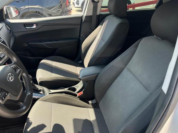 Hyundai Solaris II с пробегом 2020 года, цена 1 400 000 рублей, 164000 км, седан, Автокод Объявления