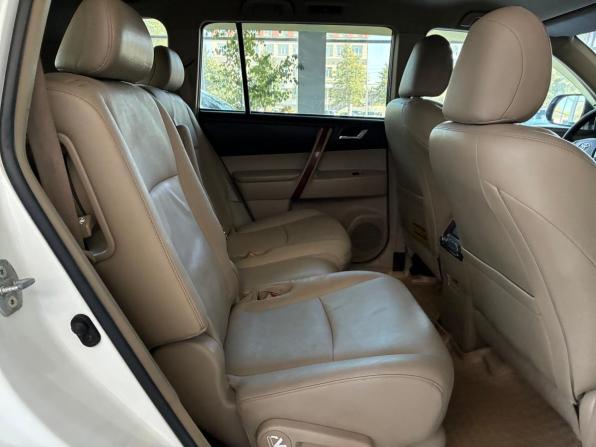 Toyota Highlander II (XU40) Рестайлинг с пробегом 2011 года, цена 1 725 000 рублей, 210000 км, внедорожник, Автокод Объявления