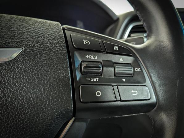 Hyundai Genesis II с пробегом 2014 года, цена 1 794 900 рублей, 153000 км, седан, Автокод Объявления