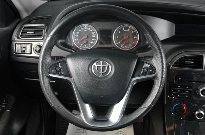 Brilliance V5 I с пробегом 2014 года, цена 799 000 рублей, 96537 км, внедорожник, Автокод Объявления