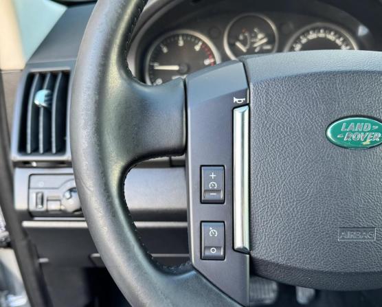 Land Rover Freelander II Рестайлинг с пробегом 2011 года, цена 1 255 000 рублей, 156184 км, внедорожник, Автокод Объявления