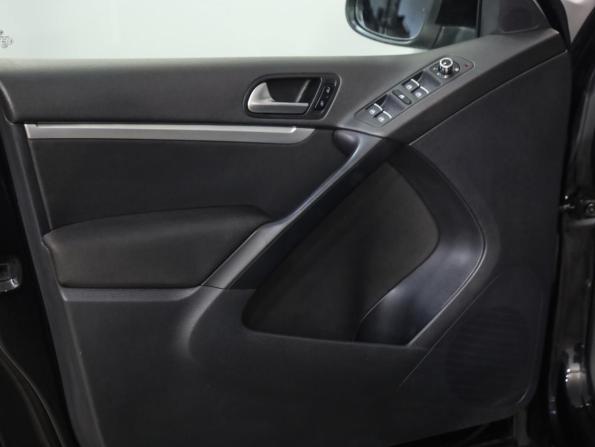 Volkswagen Tiguan I Рестайлинг с пробегом 2012 года, цена 1 099 000 рублей, 206678 км, внедорожник, Автокод Объявления