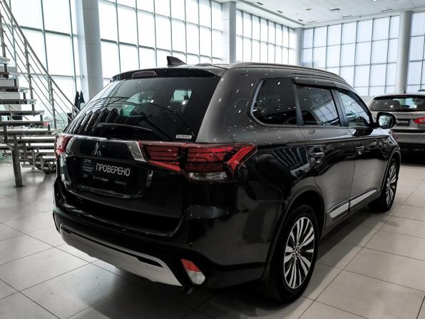 Mitsubishi Outlander III Рестайлинг 3 с пробегом 2021 года, цена 2 890 000 рублей, 47617 км, внедорожник, Автокод Объявления