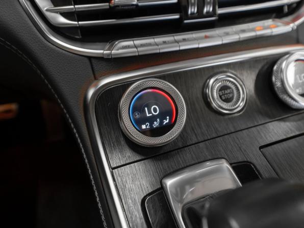 Hongqi H9 I с пробегом 2023 года, цена 4 070 000 рублей, 39026 км, седан, Автокод Объявления