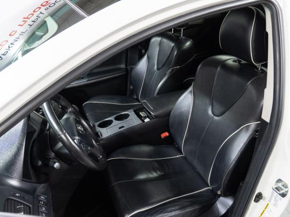 Toyota Venza I Рестайлинг с пробегом 2013 года, цена 2 299 000 рублей, 203657 км, внедорожник, Автокод Объявления