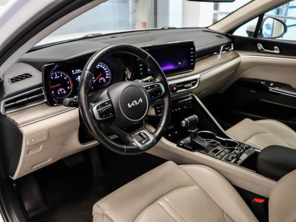 Kia K5 III с пробегом 2022 года, цена 2 150 000 рублей, 155994 км, седан, Автокод Объявления