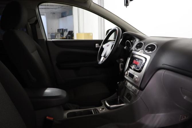 Ford Focus II Рестайлинг с пробегом 2010 года, цена 699 990 рублей, 178626 км, хэтчбек, Автокод Объявления