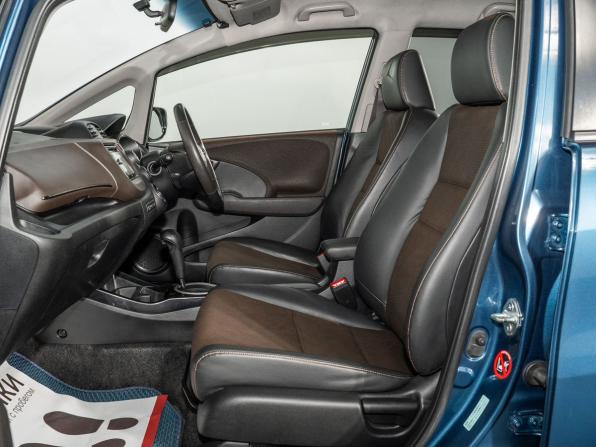 Honda Fit Shuttle I с пробегом 2012 года, цена 850 500 рублей, 223284 км, универсал, Автокод Объявления