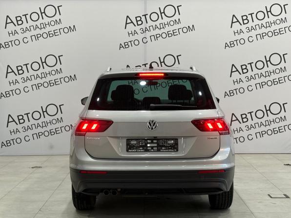 Volkswagen Tiguan II с пробегом 2018 года, цена 2 619 000 рублей, 121290 км, внедорожник, Автокод Объявления