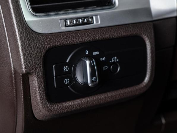 Volkswagen Touareg II Рестайлинг с пробегом 2016 года, цена 3 280 000 рублей, 199125 км, внедорожник, Автокод Объявления