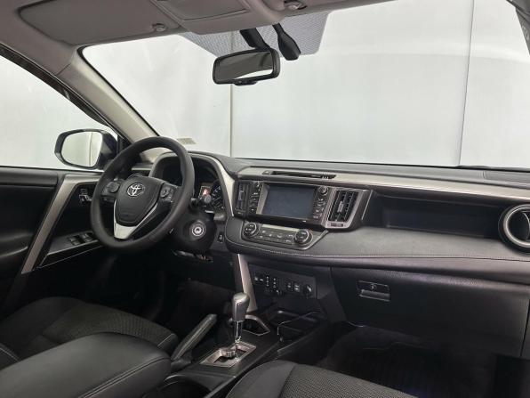 Toyota RAV4 IV (XA40) Рестайлинг с пробегом 2016 года, цена 2 340 000 рублей, 105994 км, внедорожник, Автокод Объявления