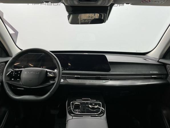 Exeed LX I Рестайлинг 2 с пробегом 2023 года, цена 2 589 700 рублей, 5300 км, внедорожник, Автокод Объявления