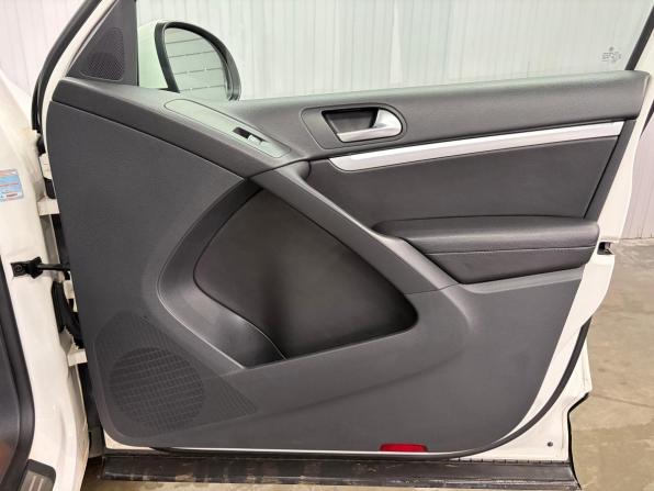 Volkswagen Tiguan I Рестайлинг с пробегом 2013 года, цена 1 547 000 рублей, 175345 км, внедорожник, Автокод Объявления