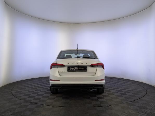 Skoda Rapid II с пробегом 2020 года, цена 1 350 000 рублей, 98988 км, лифтбек, Автокод Объявления