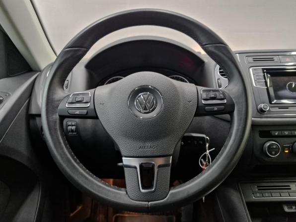 Volkswagen Tiguan I Рестайлинг с пробегом 2016 года, цена 1 907 000 рублей, 58275 км, внедорожник, Автокод Объявления