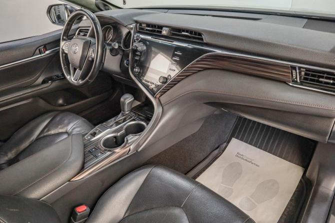 Toyota Camry VIII (XV70) с пробегом 2018 года, цена 3 029 000 рублей, 241000 км, седан, Автокод Объявления