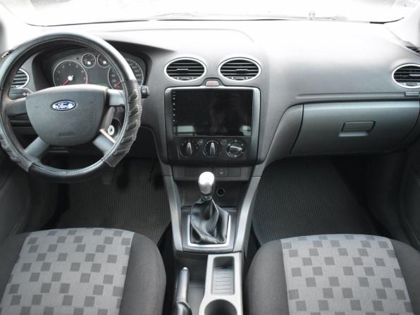 Ford Focus II Рестайлинг с пробегом 2010 года, цена 340 000 рублей, 205366 км, седан, Автокод Объявления